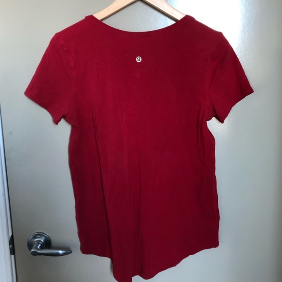 LULULEMON limited edition Lunar year Love crew neck T-shirt, SZ 6 - Picture 2 of 3